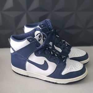 Nike Men's Navy and White Sneakers